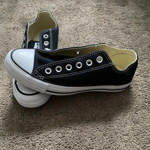 Black converse